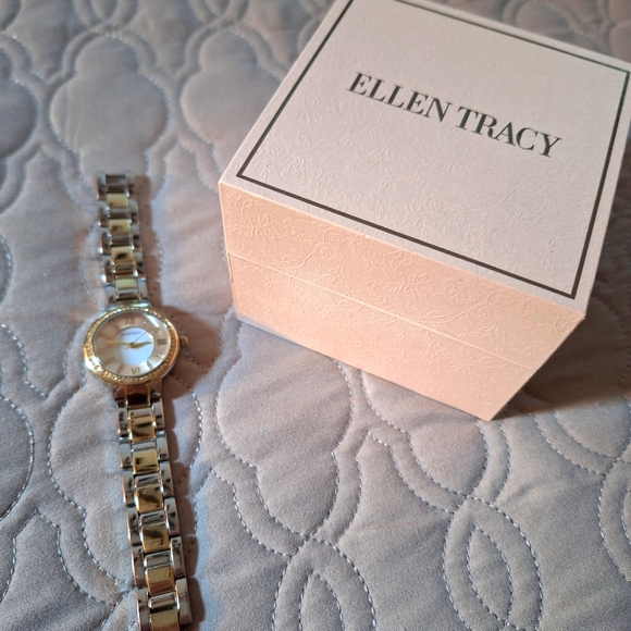 Ellen Tracy Watch - Picture 5 of 5